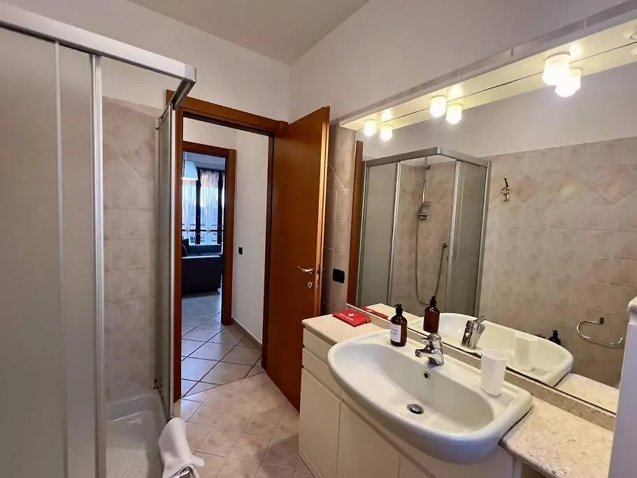 Mont Blanc Dogana Svizzera Apartment Valmorea