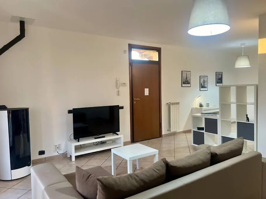 Mont Blanc Dogana Svizzera Apartment Valmorea